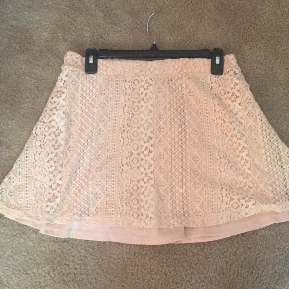 Lace skirt